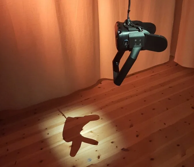 VR-MEDIUM- 675x580